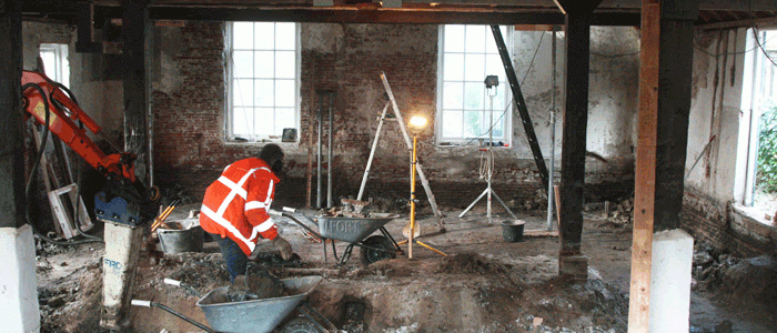 De oude vloer was niet geisoleerd en bestond uit 40 cm beton (3 lagen) - 2015